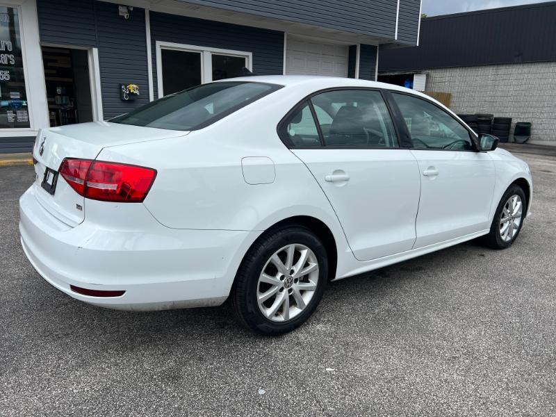 Volkswagen Jetta SE 6A 2015