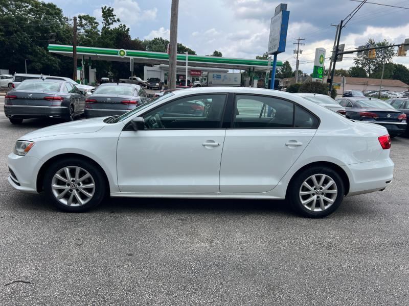 Volkswagen Jetta SE 6A 2015