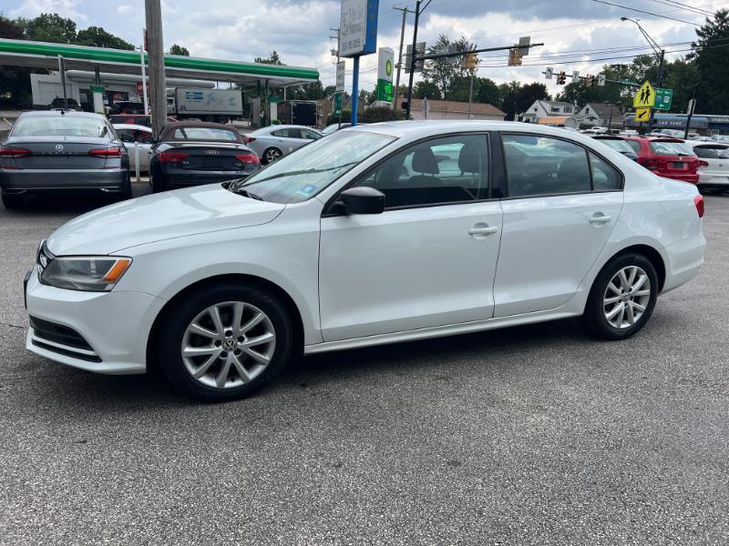 Volkswagen Jetta SE 6A 2015
