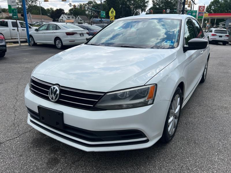 Volkswagen Jetta SE 6A 2015