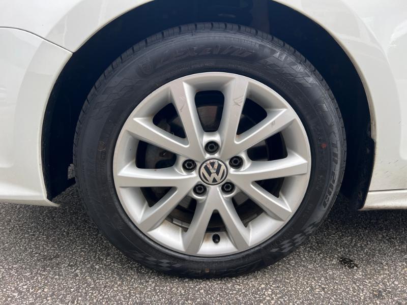 Volkswagen Jetta SE 6A 2015