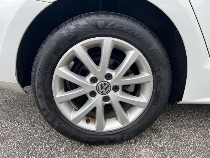 Volkswagen Jetta SE 6A 2015