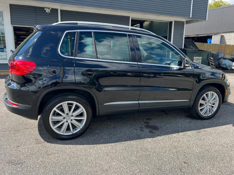 Volkswagen Tiguan S 2014