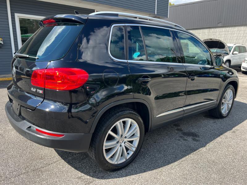 Volkswagen Tiguan S 2014