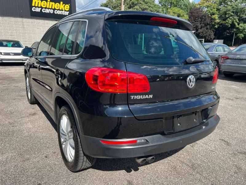 Volkswagen Tiguan S 2014