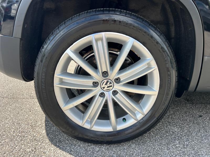 Volkswagen Tiguan S 2014