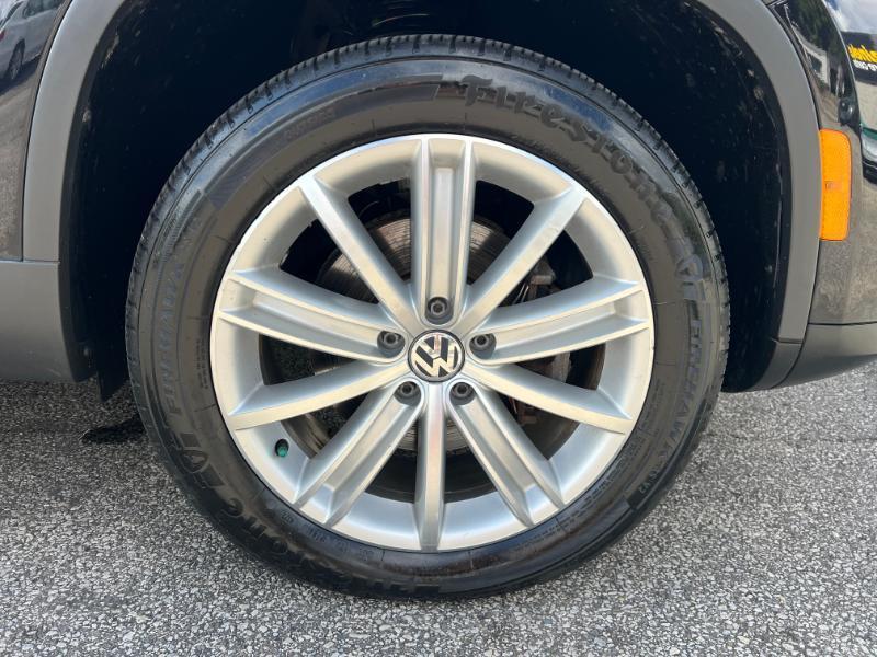 Volkswagen Tiguan S 2014