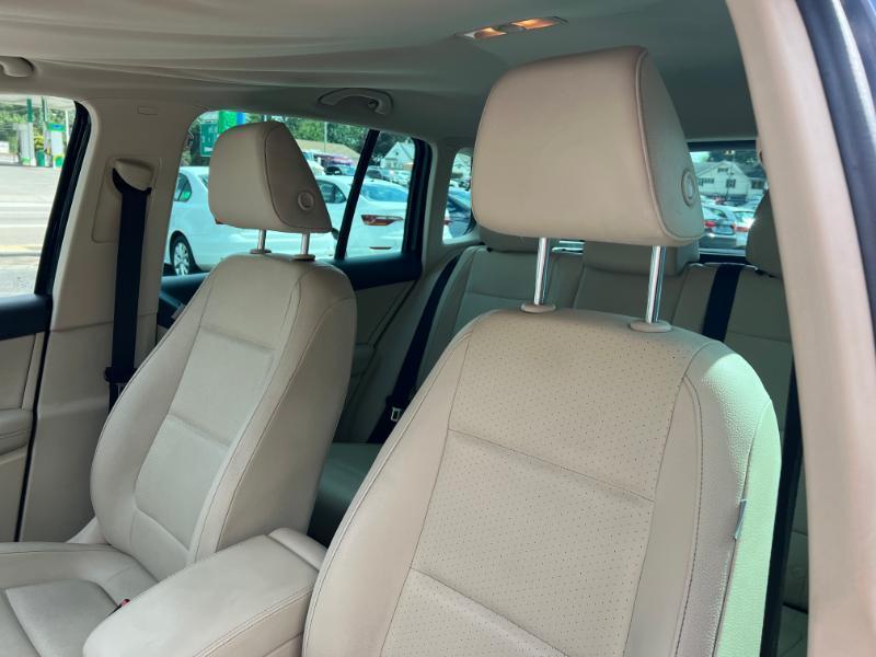 Volkswagen Tiguan S 2014