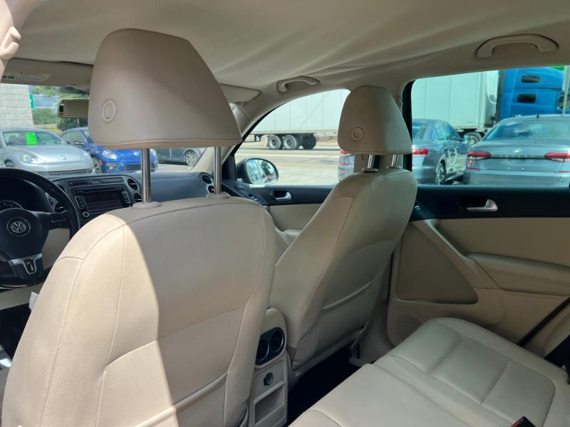 Volkswagen Tiguan S 2014