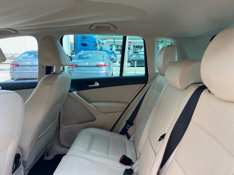 Volkswagen Tiguan S 2014