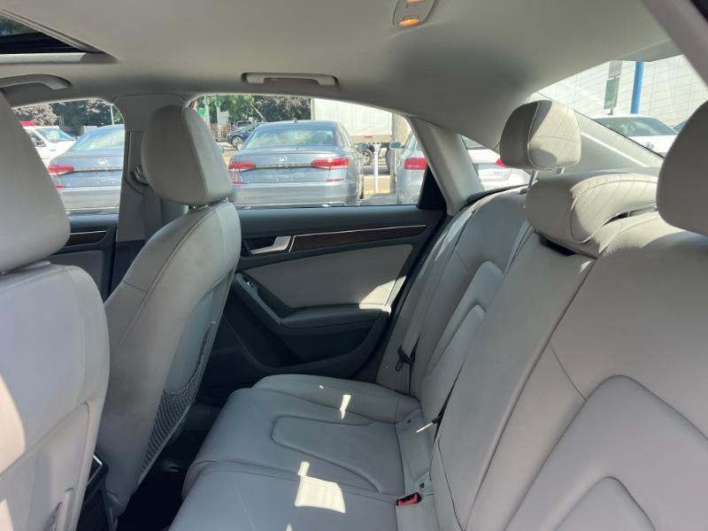 Audi A4 2.0T Sedan quattro Tiptronic 2014