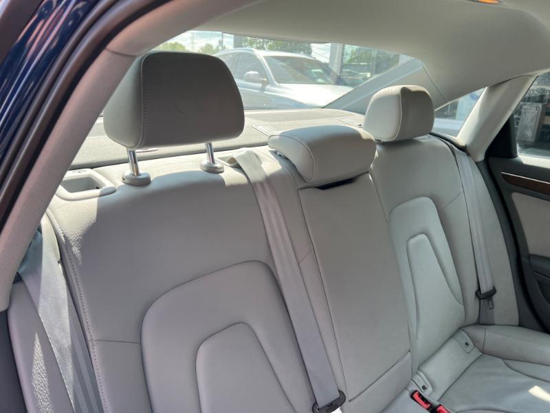 Audi A4 2.0T Sedan quattro Tiptronic 2014