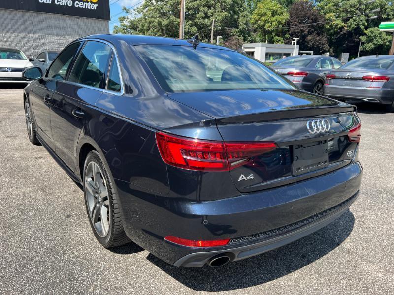 Audi A4 2.0T Premium Plus quattro Sedan 2017