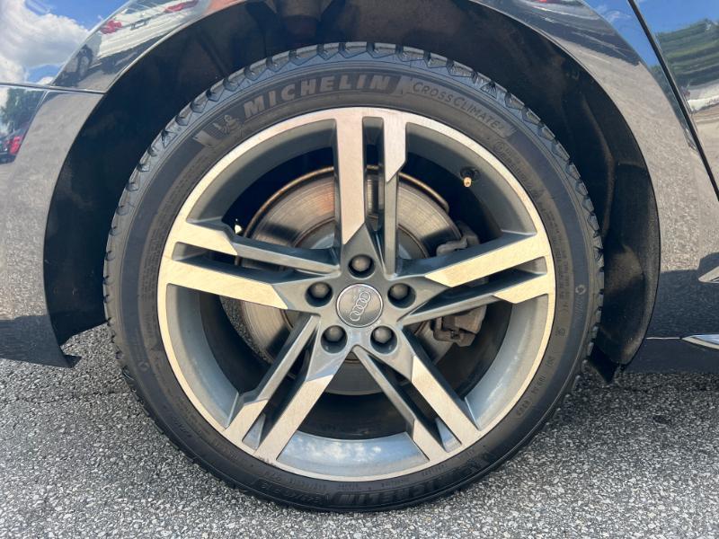 Audi A4 2.0T Premium Plus quattro Sedan 2017