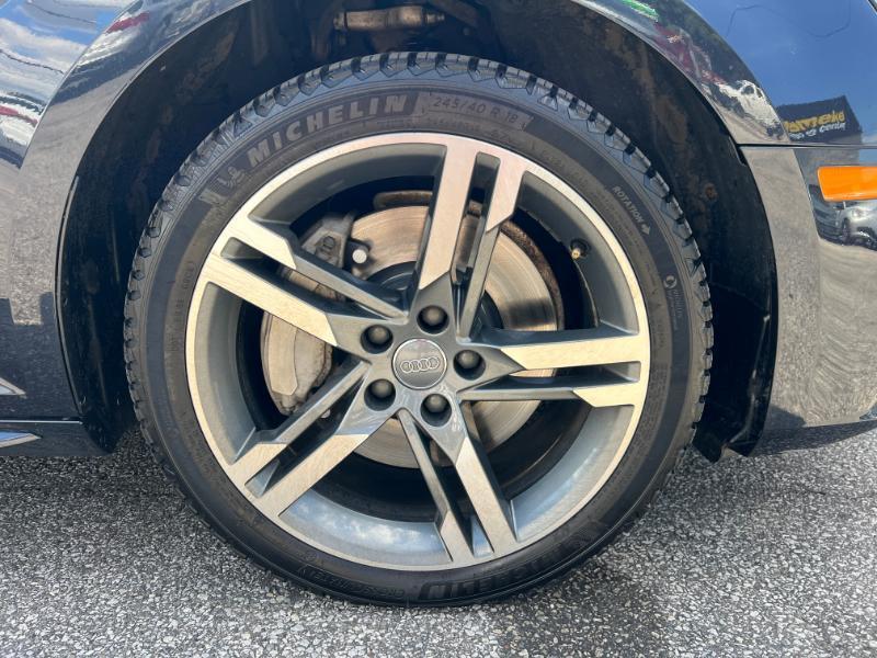 Audi A4 2.0T Premium Plus quattro Sedan 2017