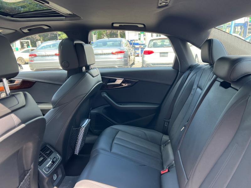 Audi A4 2.0T Premium Plus quattro Sedan 2017