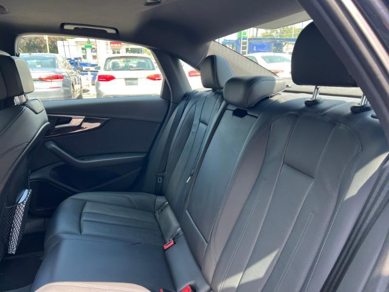 Audi A4 2.0T Premium Plus quattro Sedan 2017
