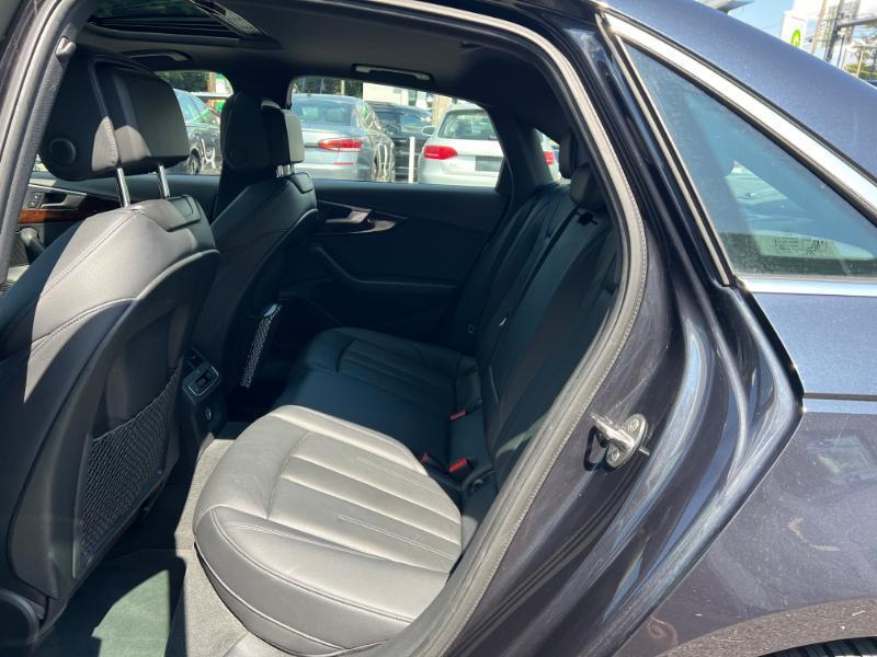Audi A4 2.0T Premium Plus quattro Sedan 2017