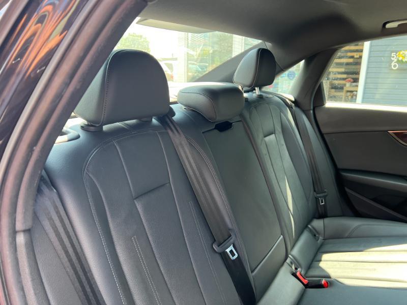 Audi A4 2.0T Premium Plus quattro Sedan 2017