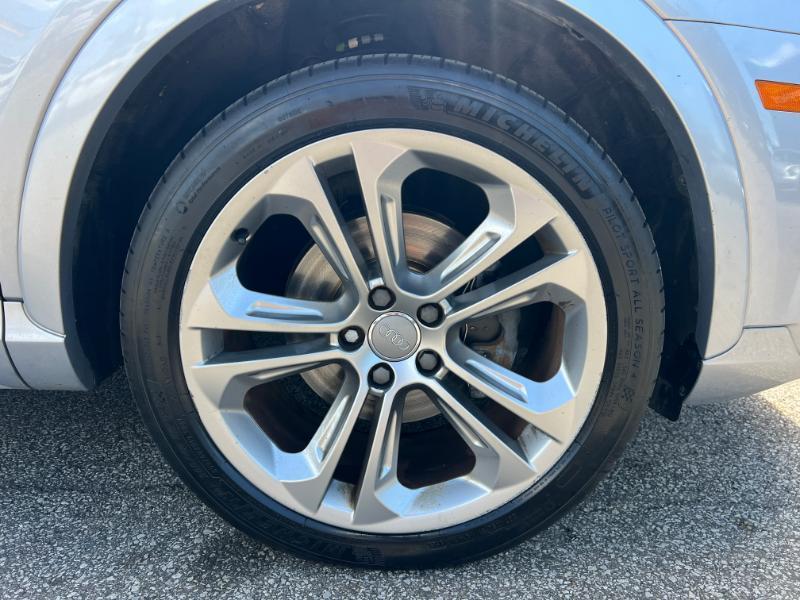 Audi Q3 2.0T quattro Premium Plus 2016