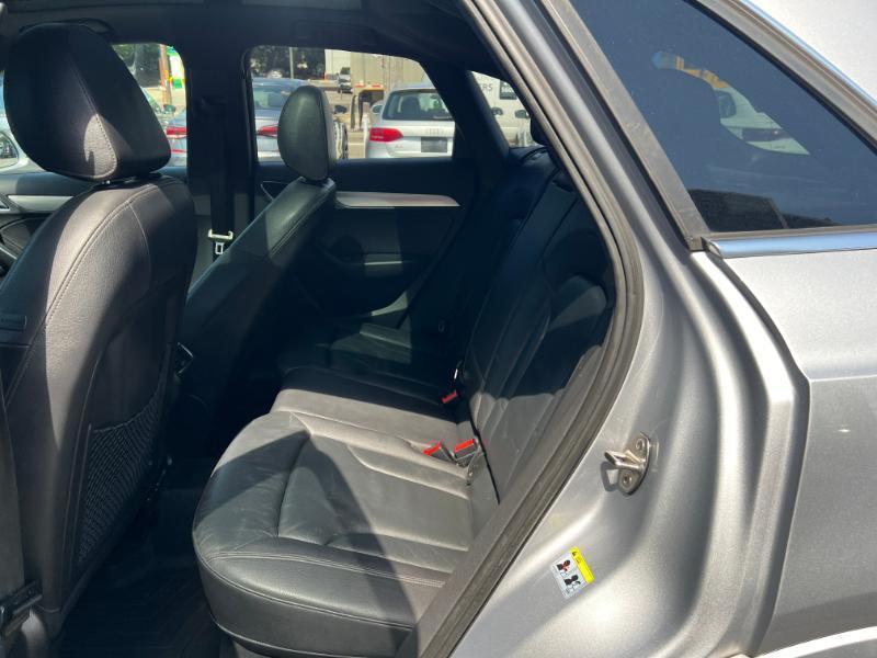 Audi Q3 2.0T quattro Premium Plus 2016