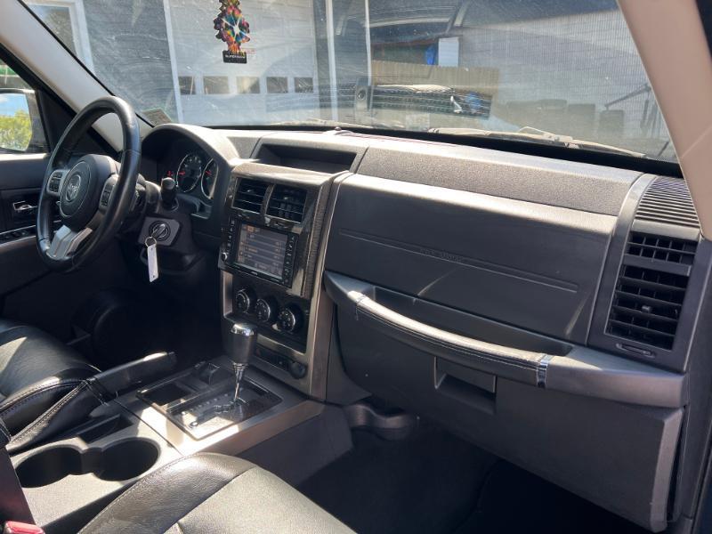 Jeep Liberty Limited 4WD 2012