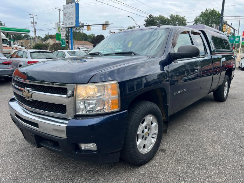 Chevrolet Silverado 1500 LT Ext. Cab Long Box 4WD 2011