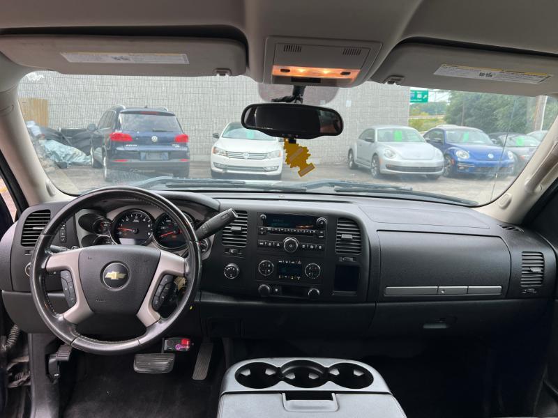 Chevrolet Silverado 1500 LT Ext. Cab Long Box 4WD 2011