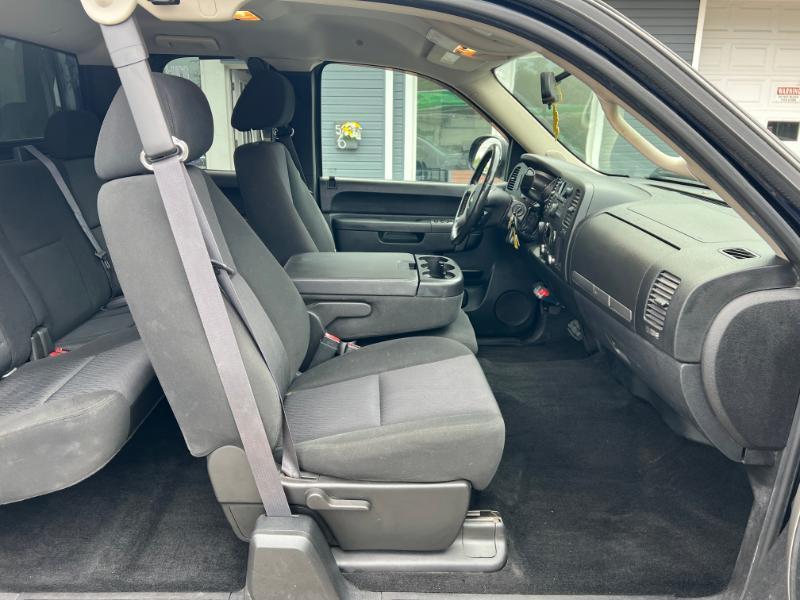 Chevrolet Silverado 1500 LT Ext. Cab Long Box 4WD 2011