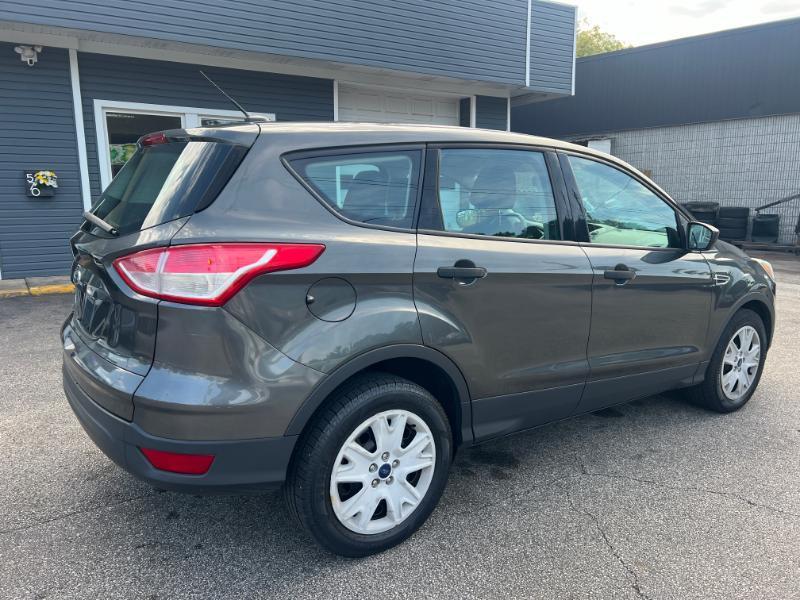 Ford Escape S FWD 2016