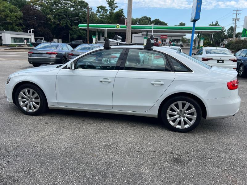 Audi A4 2.0T Premium Sedan quattro Manual 2013