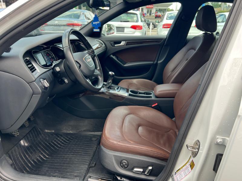 Audi A4 2.0T Premium Sedan quattro Manual 2013