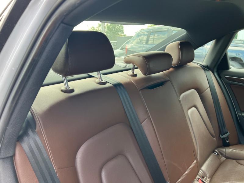 Audi A4 2.0T Premium Sedan quattro Manual 2013