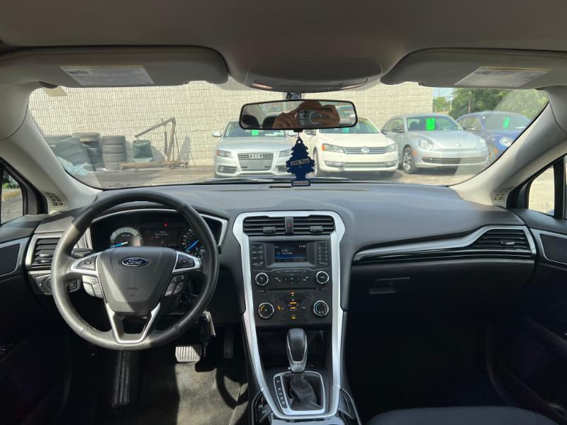 Ford Fusion SE AWD 2016