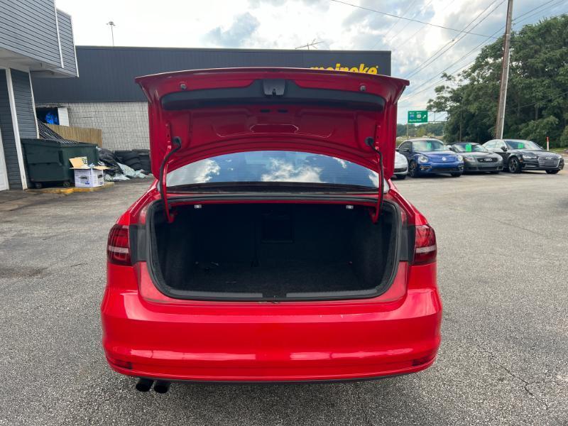 Volkswagen Jetta SE 6A 2016