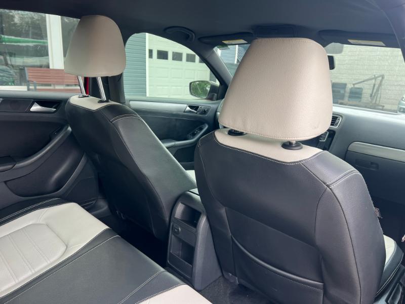 Volkswagen Jetta SE 6A 2016