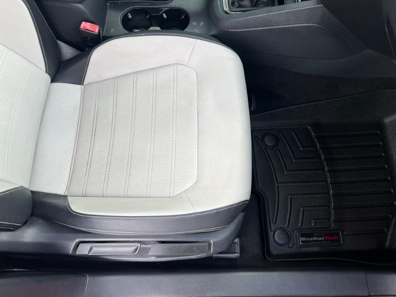 Volkswagen Jetta SE 6A 2016