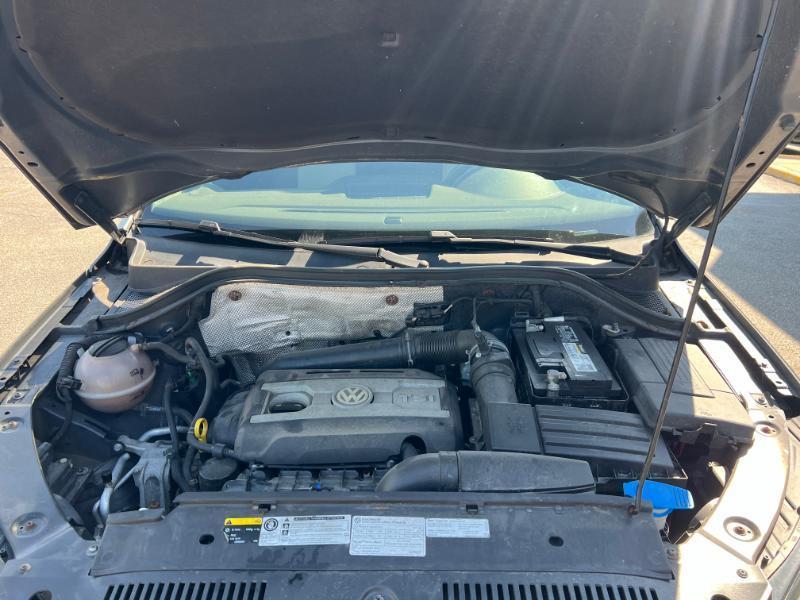Volkswagen Tiguan SE 2016