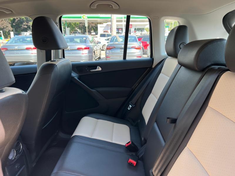 Volkswagen Tiguan SE 2016
