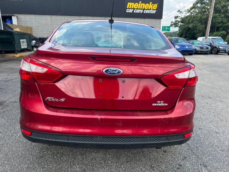 Ford Focus SE Sedan 2013