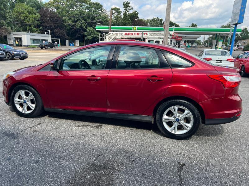 Ford Focus SE Sedan 2013