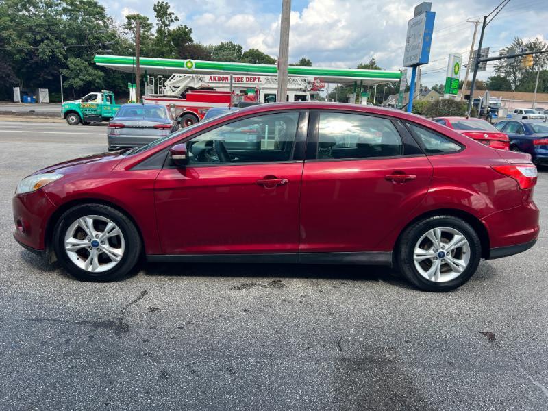 Ford Focus SE Sedan 2013