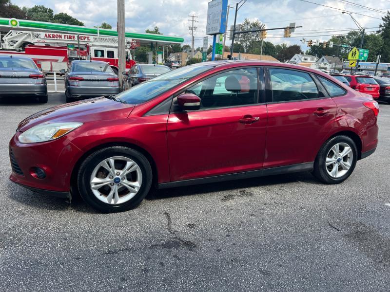 Ford Focus SE Sedan 2013