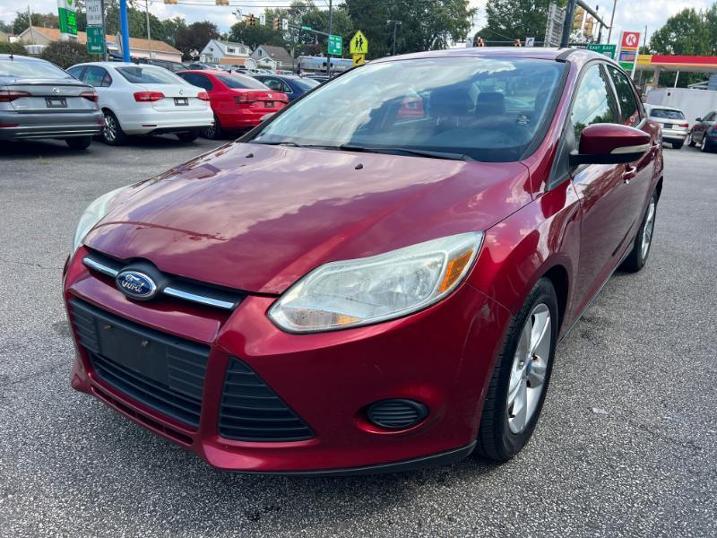 Ford Focus SE Sedan 2013