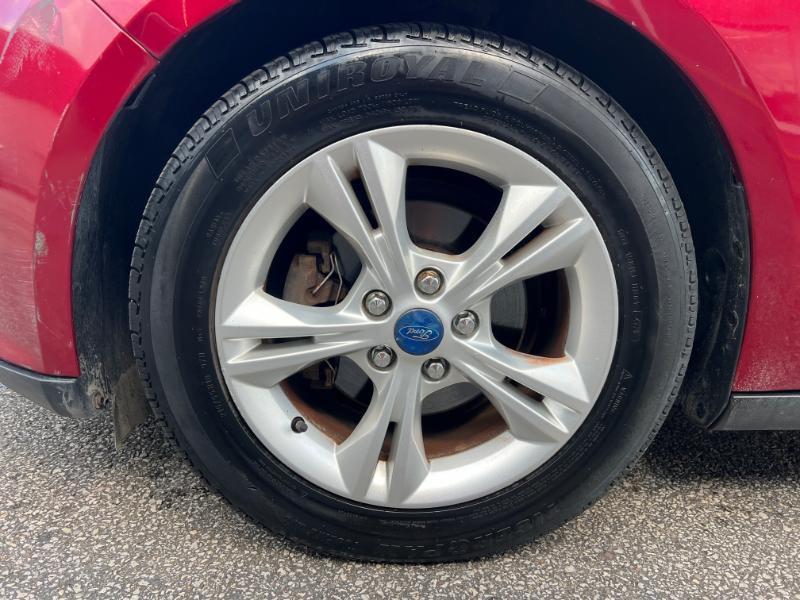Ford Focus SE Sedan 2013