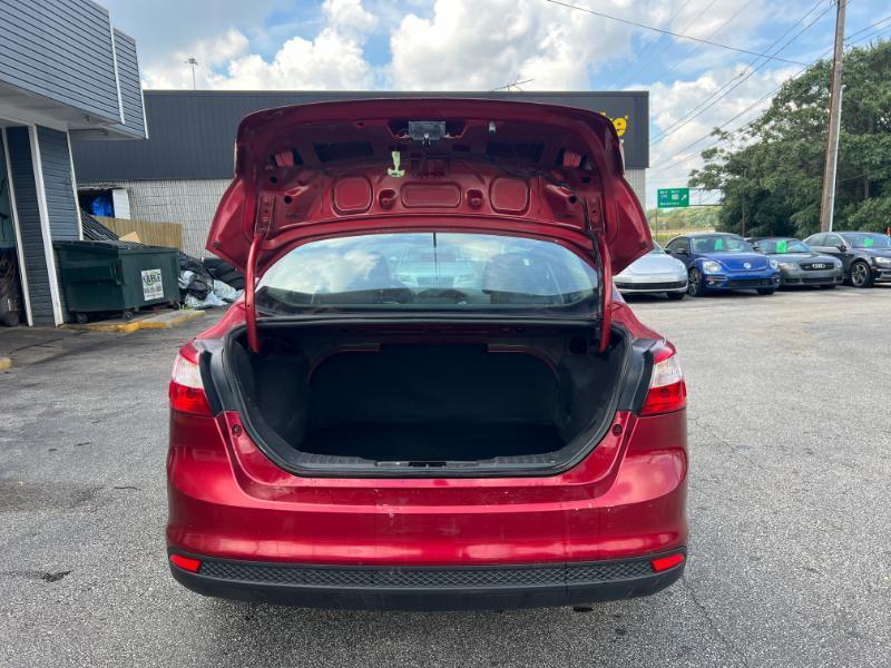 Ford Focus SE Sedan 2013