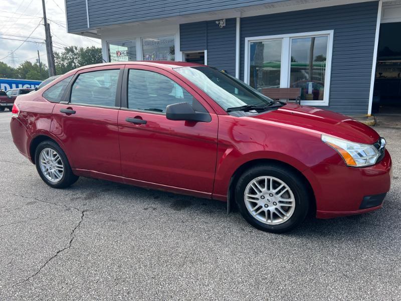 Ford Focus SE Sedan 2010