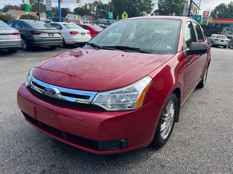Ford Focus SE Sedan 2010