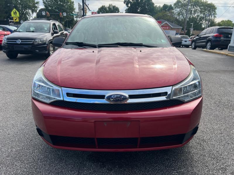 Ford Focus SE Sedan 2010