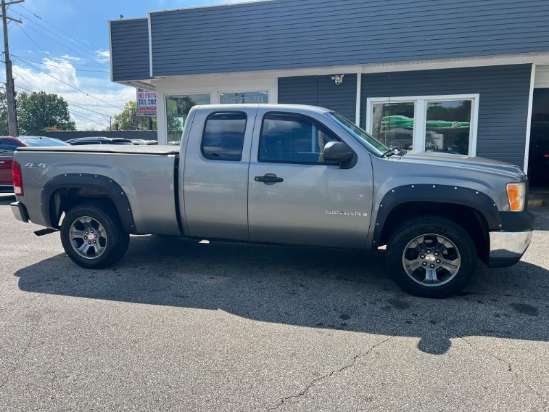 GMC Sierra 1500 Work Truck Ext. Cab Long Box 4WD 2009
